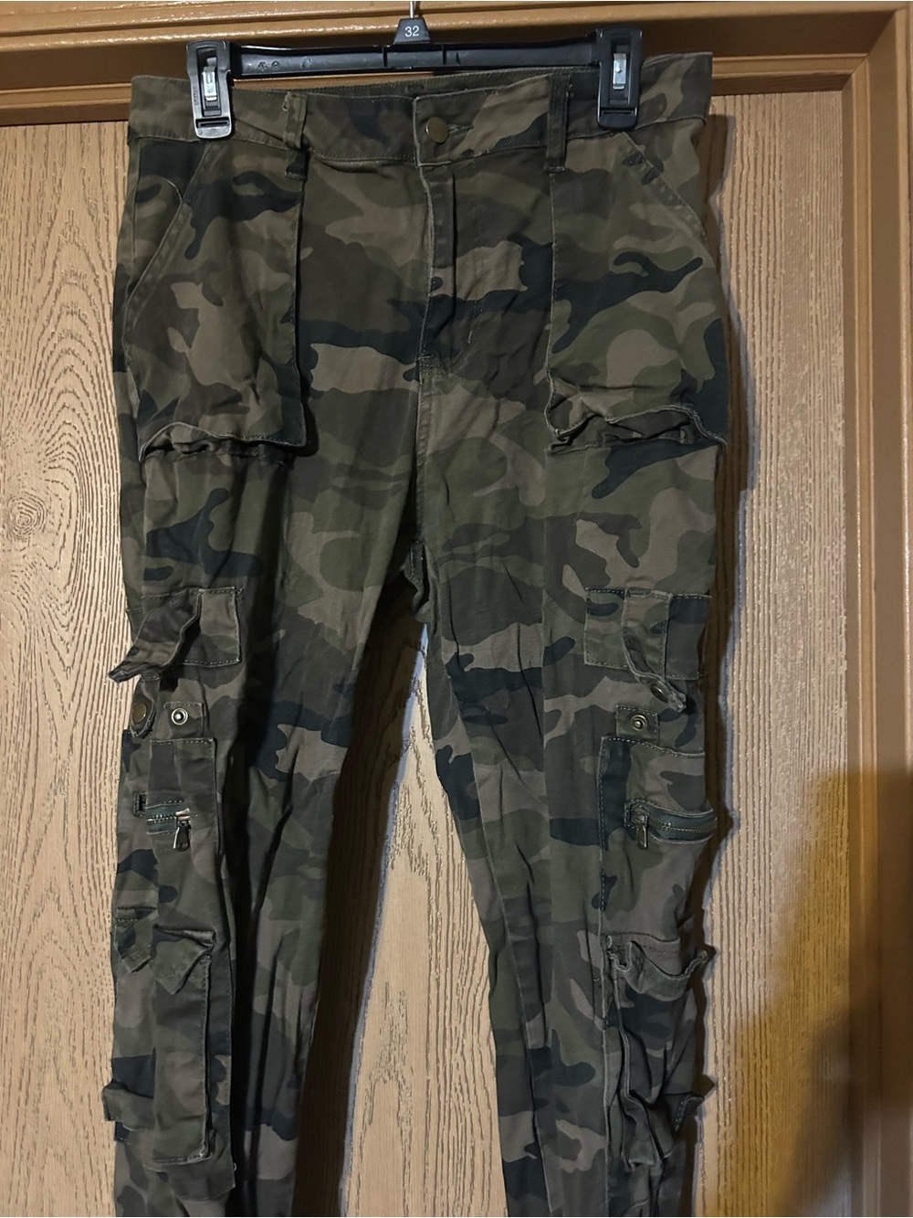 Fashion Nova Women's Camo Cargo Joggers - Olive Green